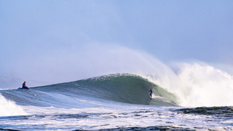 #10 @bertrand_delaveau surfeur Benjamin Sanchis (hors compétition)