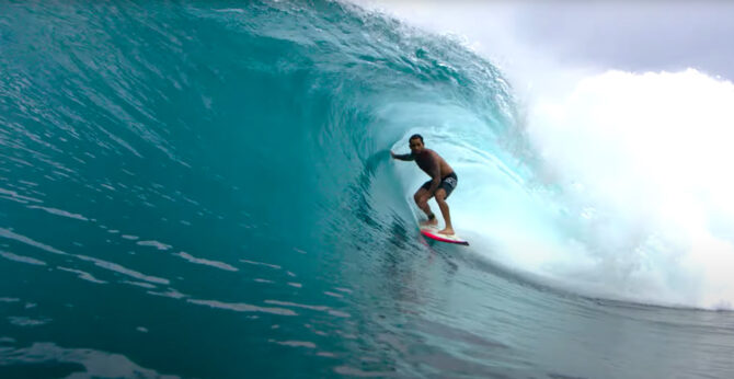 MENTAWAÏ, LE PARADIS DU SURF INDONÉSIEN